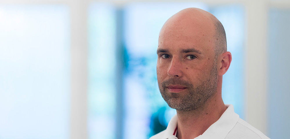 Dr. Christopher Belgardt in der Praxis von Dr. Michael Weingarz